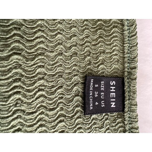 Green Textured Ruffled Sleeve Blouse Womens Size S - Picture 3 of 3